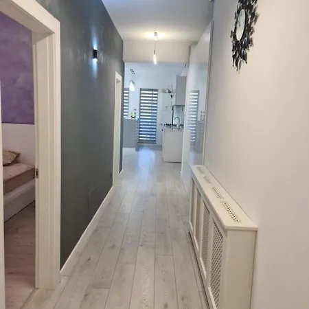 Nicho Bucurestii Noi * Bukarest