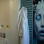 Nicho Bucurestii Noi * Βουκουρέστι
