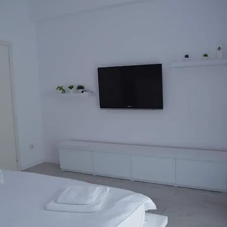 Апартаменты Nicho Bucurestii Noi Бухарест